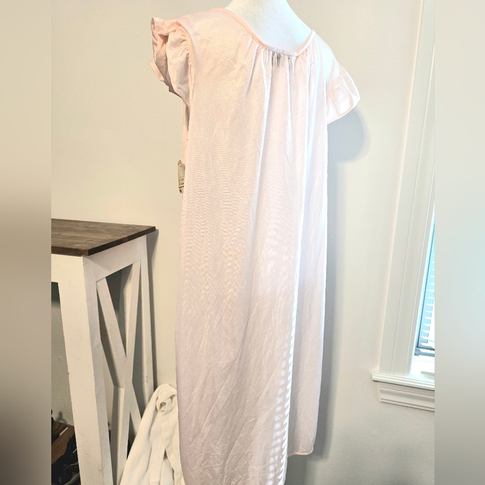 Vandemere NWT Vintage Light Pink Nightgown Women's Size Medium - Picture 3 of 11